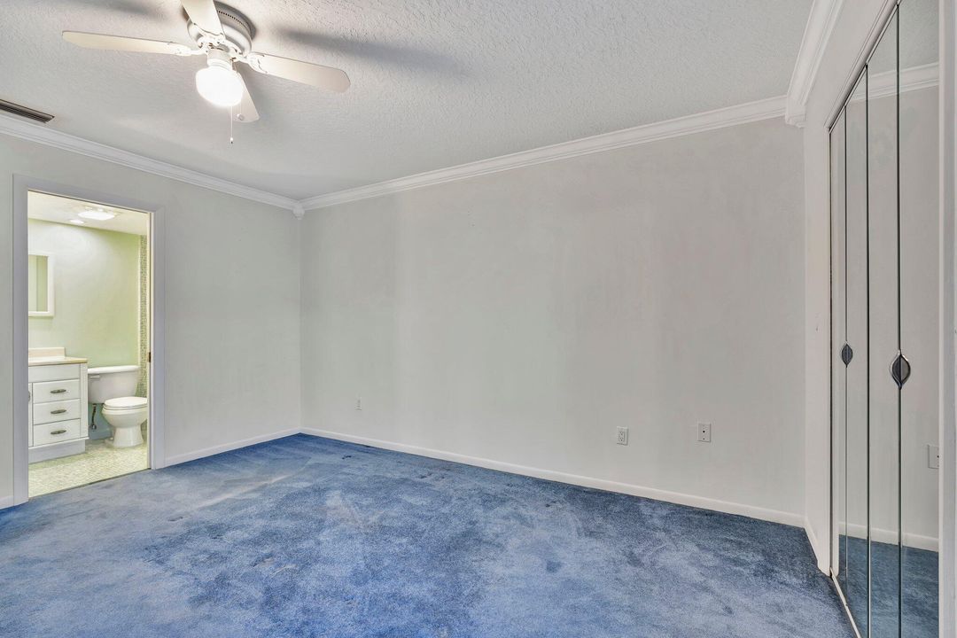 На продажу: $298,000 (2 спален, 2 ванн, 962 Квадратных фут)