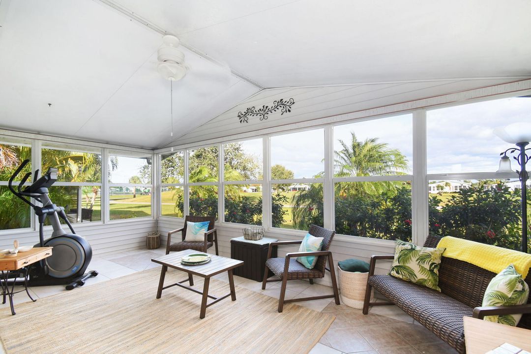 合同活跃: $249,900 (2 贝兹, 2 浴室, 1400 平方英尺)