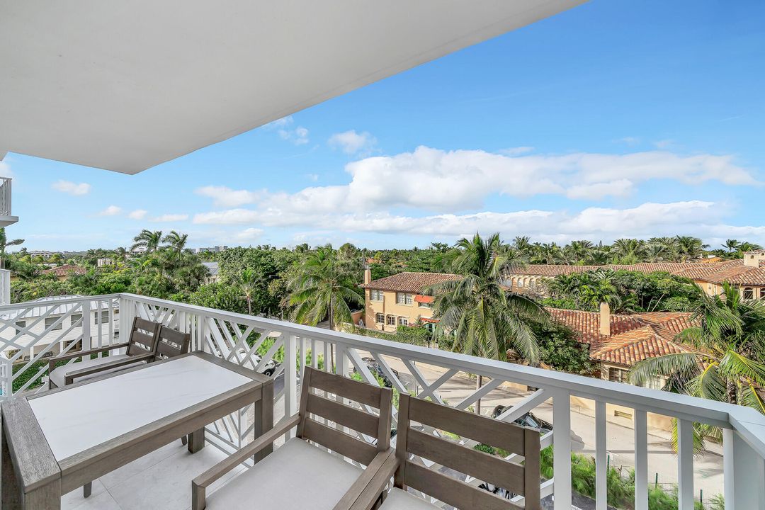 For Rent: $14,900 (2 beds, 2 baths, 1395 Square Feet)