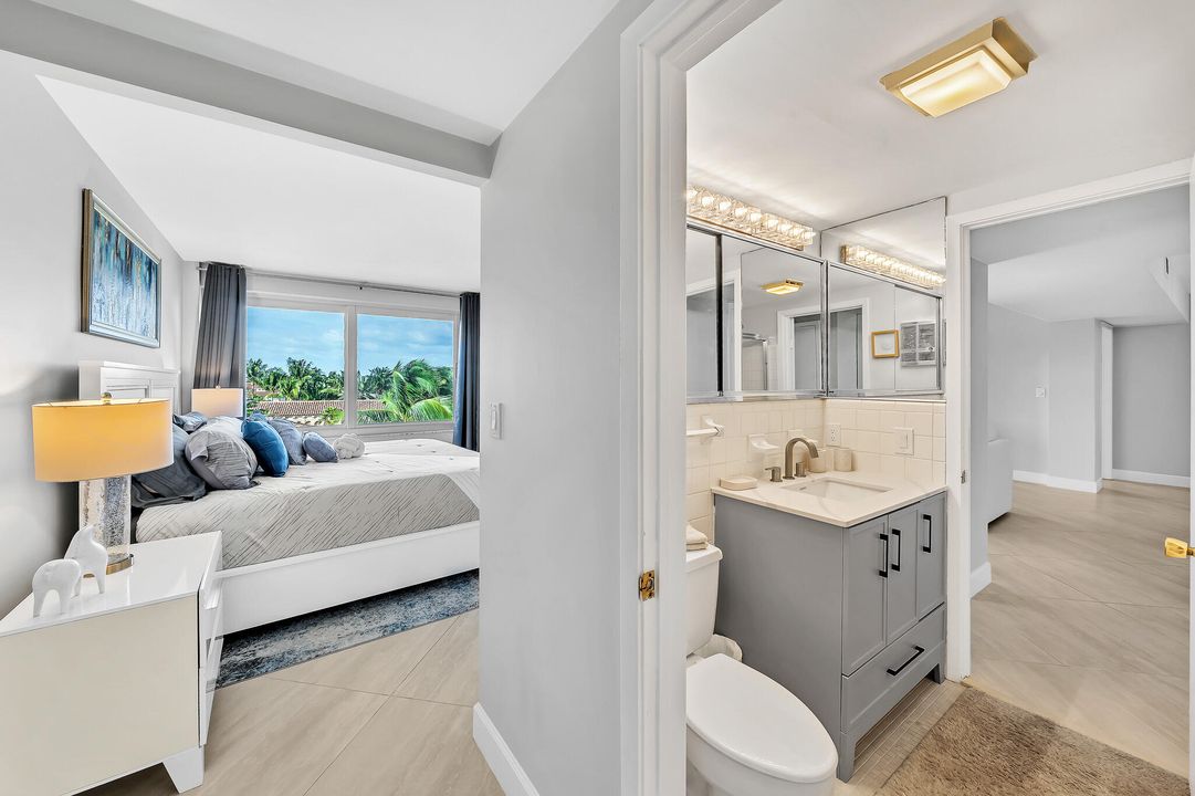 For Rent: $14,900 (2 beds, 2 baths, 1395 Square Feet)