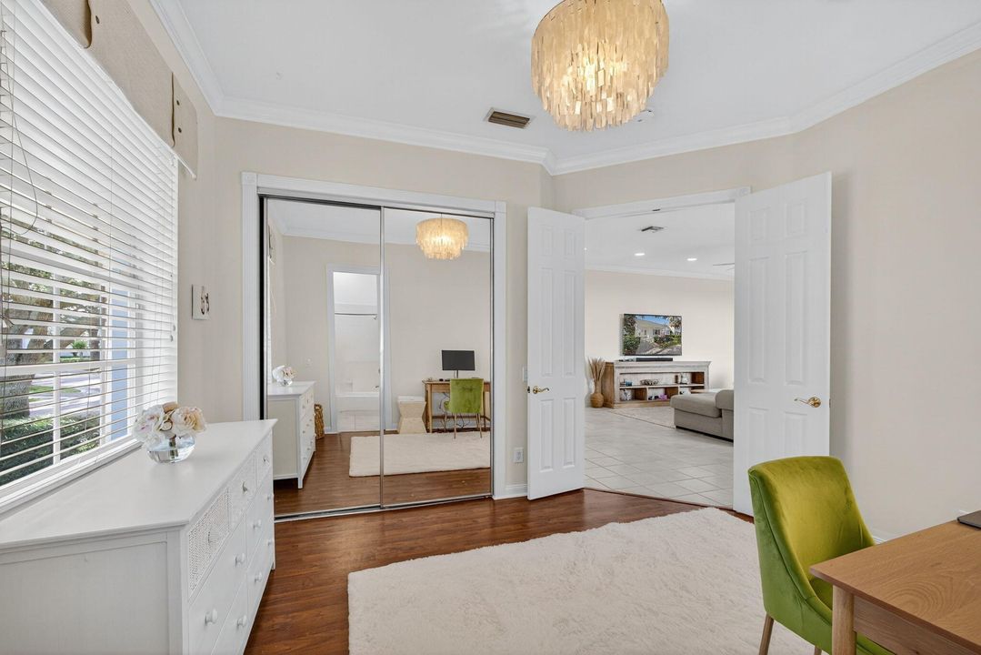 For Sale: $929,000 (3 beds, 2 baths, 2008 Square Feet)