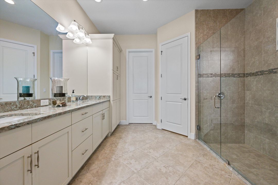 待售: $599,990 (3 贝兹, 2 浴室, 2042 平方英尺)