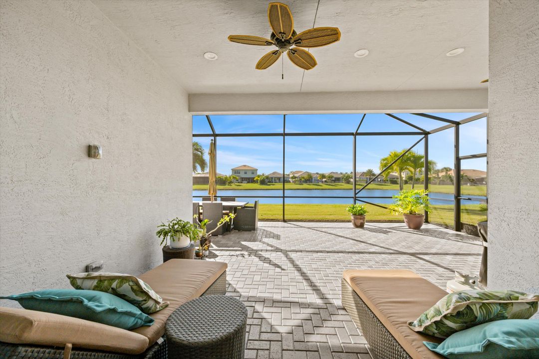 待售: $599,990 (3 贝兹, 2 浴室, 2042 平方英尺)