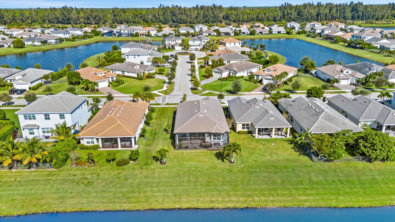 待售: $599,990 (3 贝兹, 2 浴室, 2042 平方英尺)