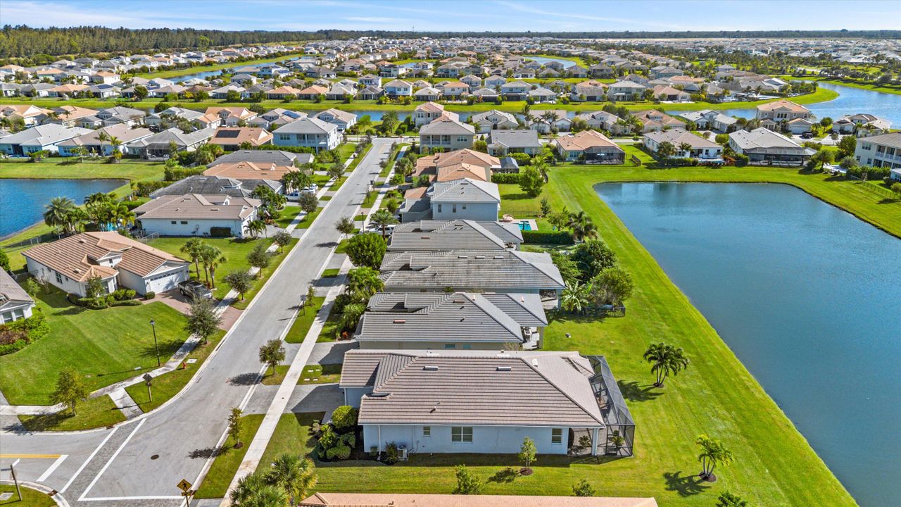 待售: $599,990 (3 贝兹, 2 浴室, 2042 平方英尺)