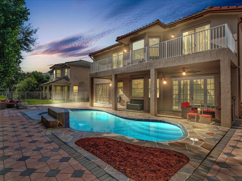 For Rent: $5,500 (4 beds, 3 baths, 3303 Square Feet)