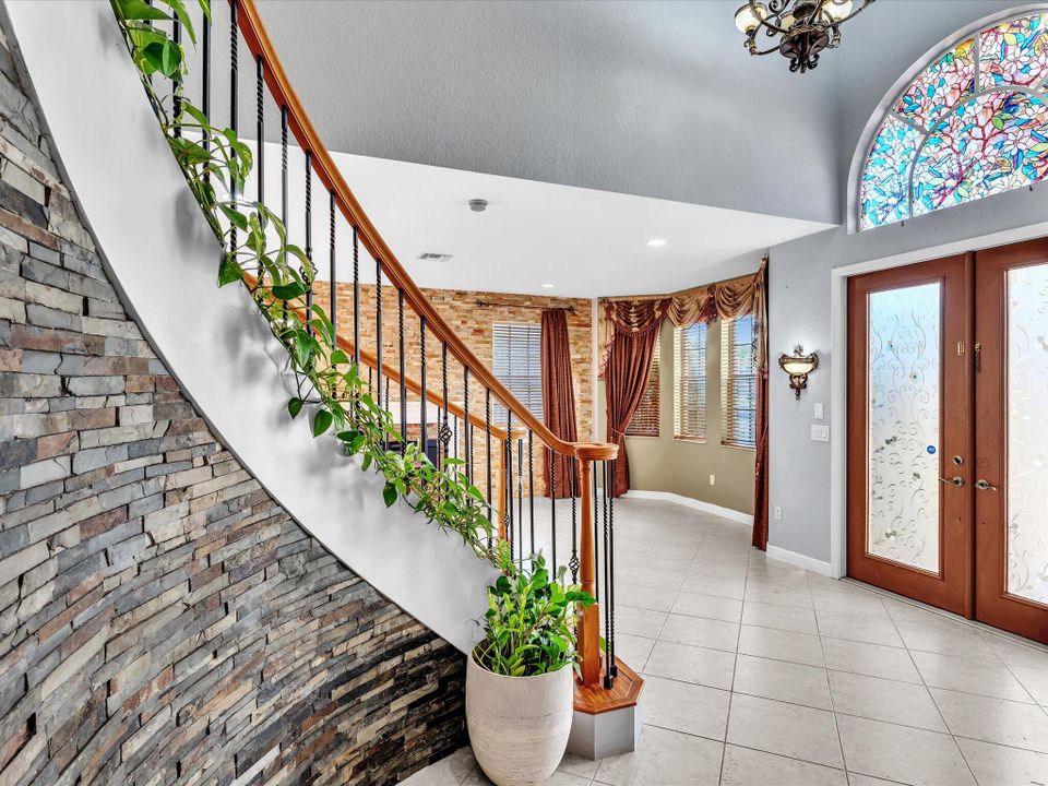 For Rent: $5,500 (4 beds, 3 baths, 3303 Square Feet)