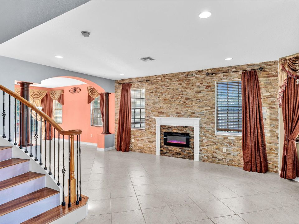 For Rent: $5,500 (4 beds, 3 baths, 3303 Square Feet)