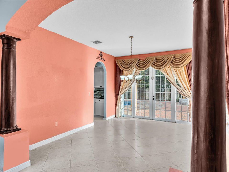 For Rent: $5,500 (4 beds, 3 baths, 3303 Square Feet)