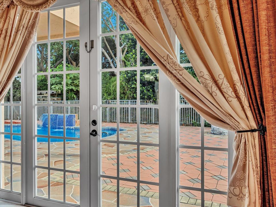 For Rent: $5,500 (4 beds, 3 baths, 3303 Square Feet)