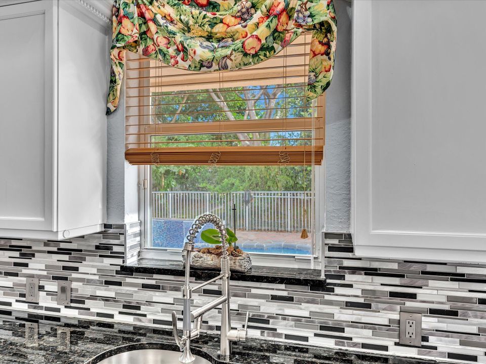 For Rent: $5,500 (4 beds, 3 baths, 3303 Square Feet)