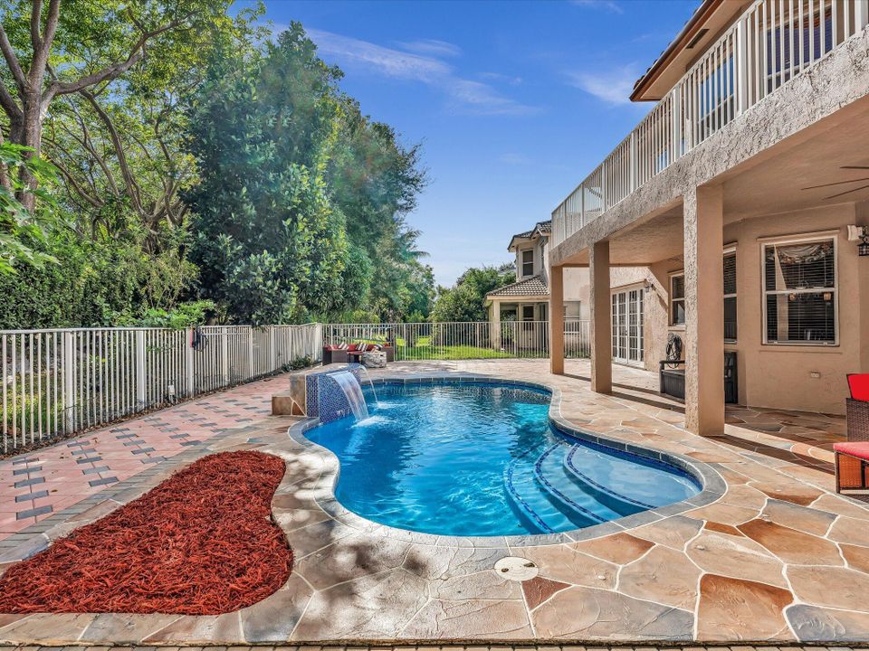 For Rent: $5,500 (4 beds, 3 baths, 3303 Square Feet)