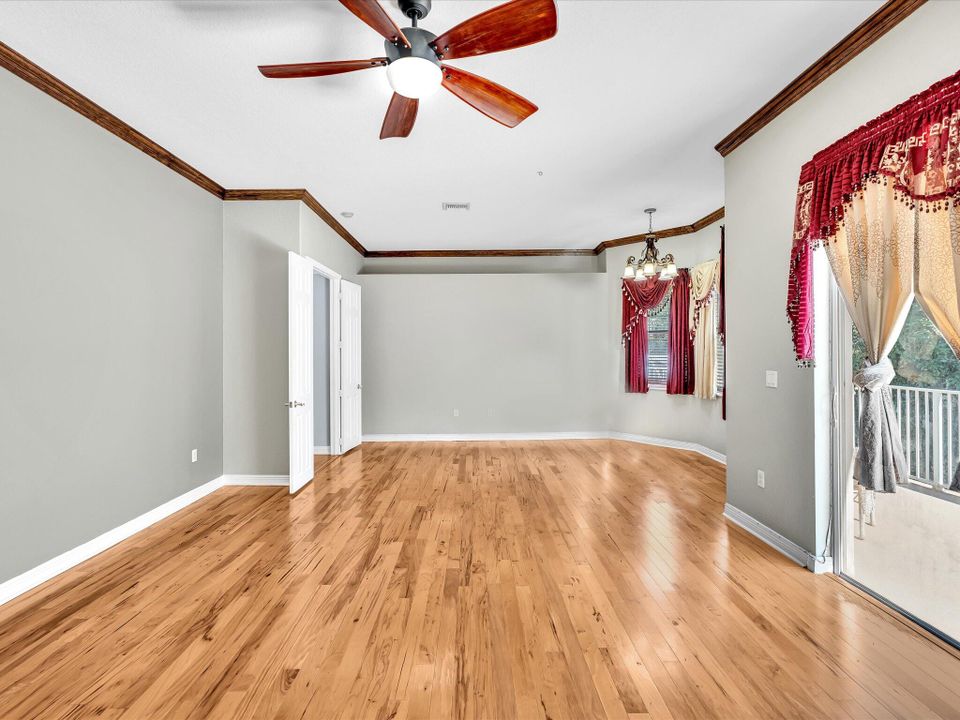 For Rent: $5,500 (4 beds, 3 baths, 3303 Square Feet)