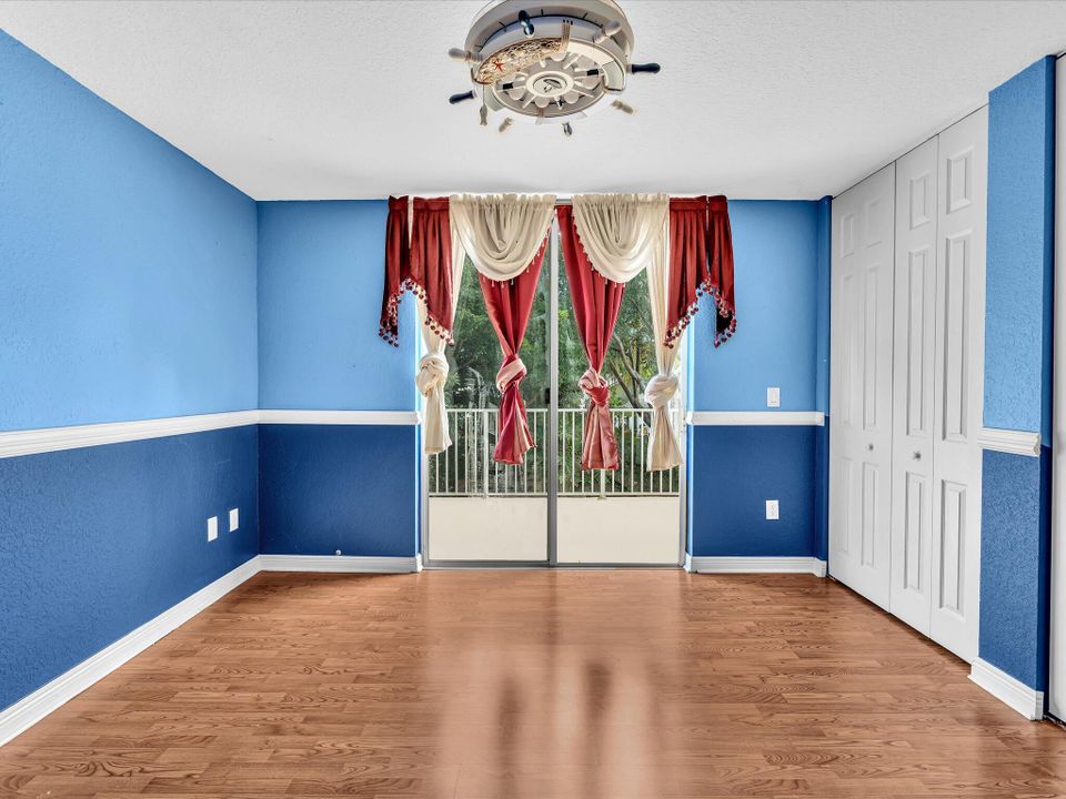 For Rent: $5,500 (4 beds, 3 baths, 3303 Square Feet)