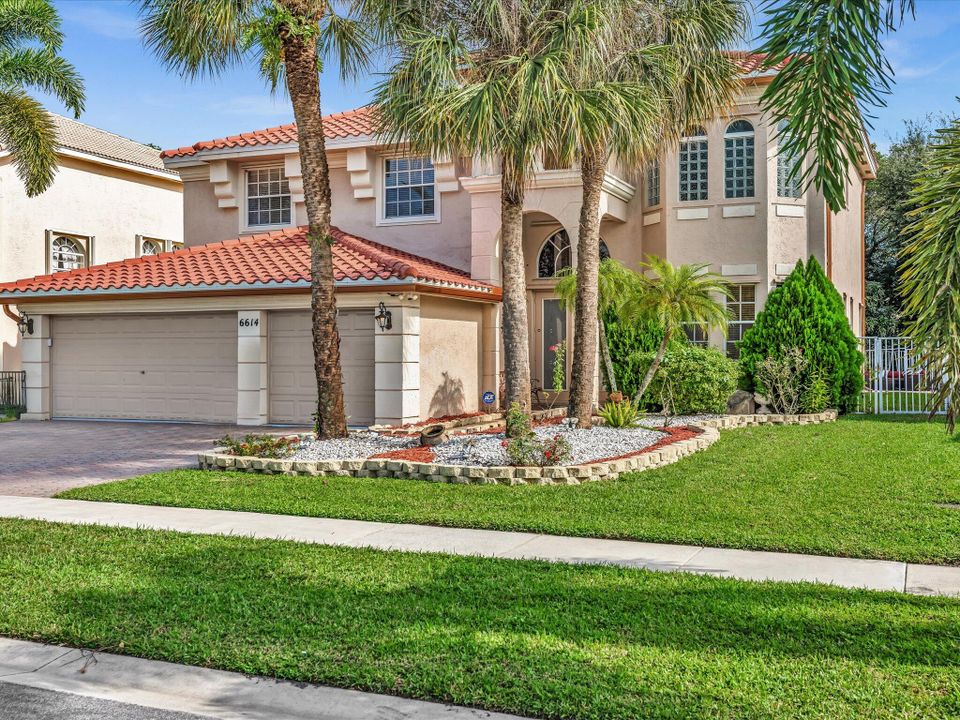 For Rent: $5,500 (4 beds, 3 baths, 3303 Square Feet)