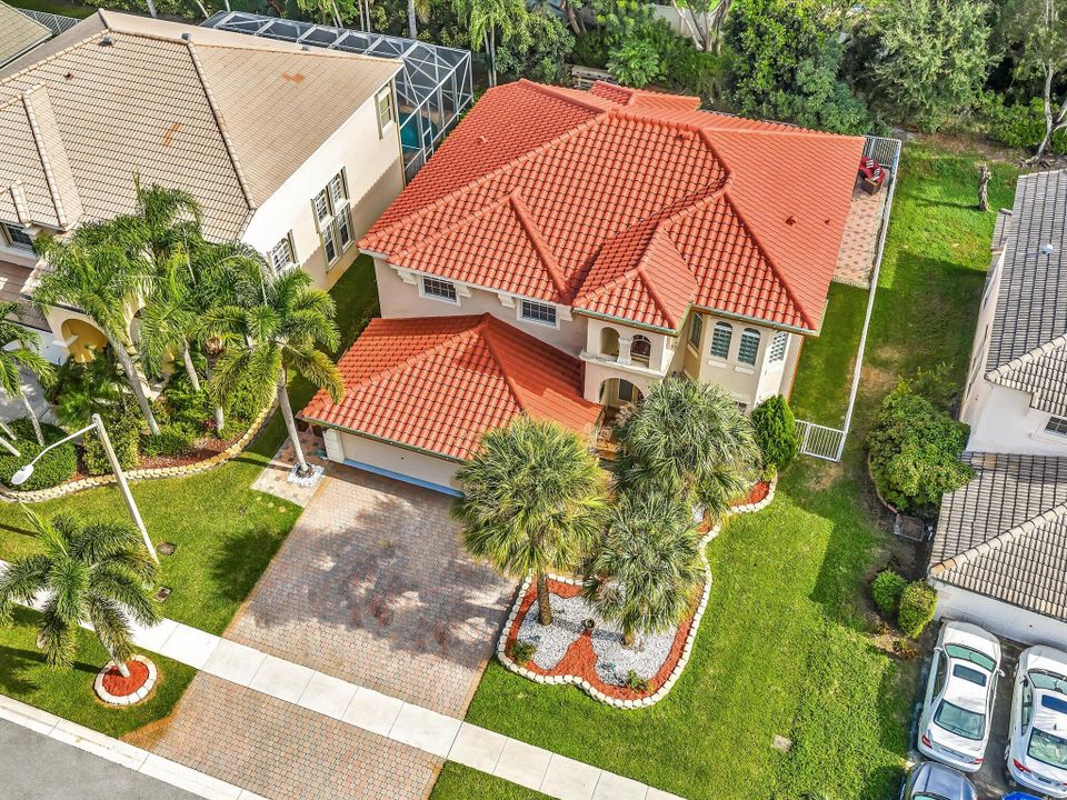 For Rent: $5,500 (4 beds, 3 baths, 3303 Square Feet)