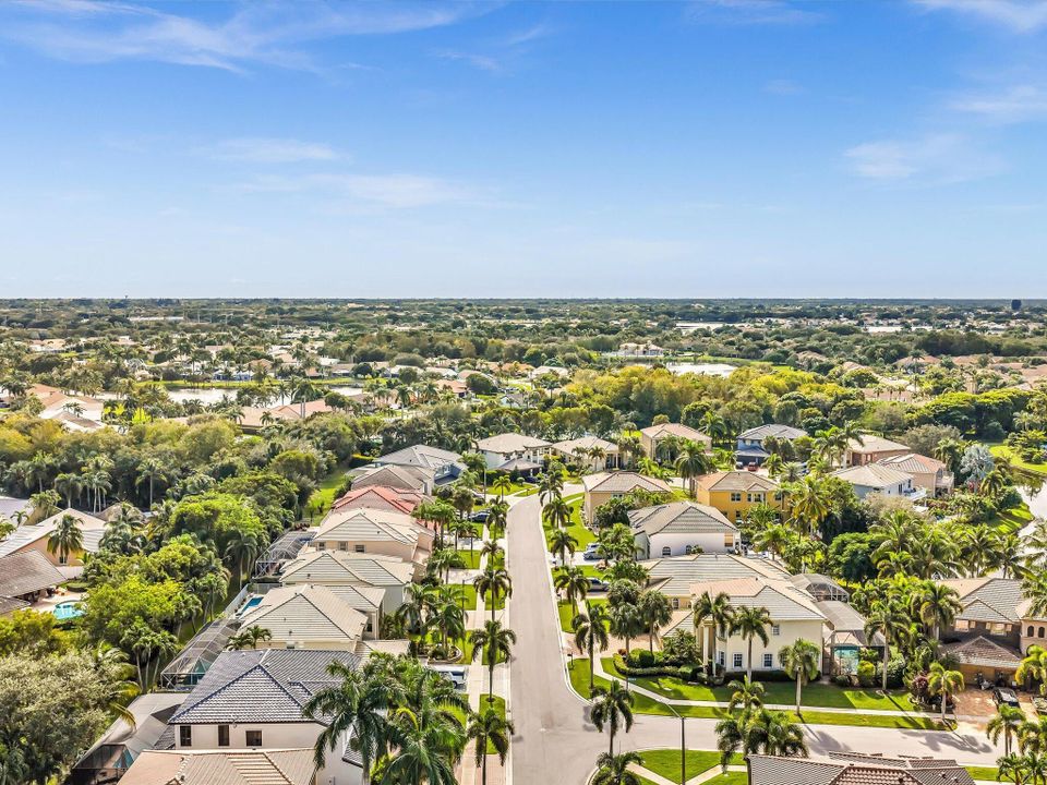 For Rent: $5,500 (4 beds, 3 baths, 3303 Square Feet)