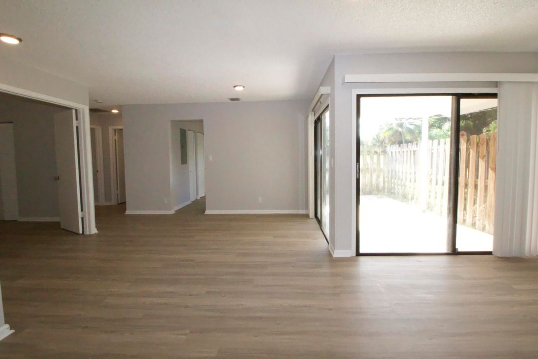 В аренду: $2,150 (2 спален, 2 ванн, 1350 Квадратных фут)