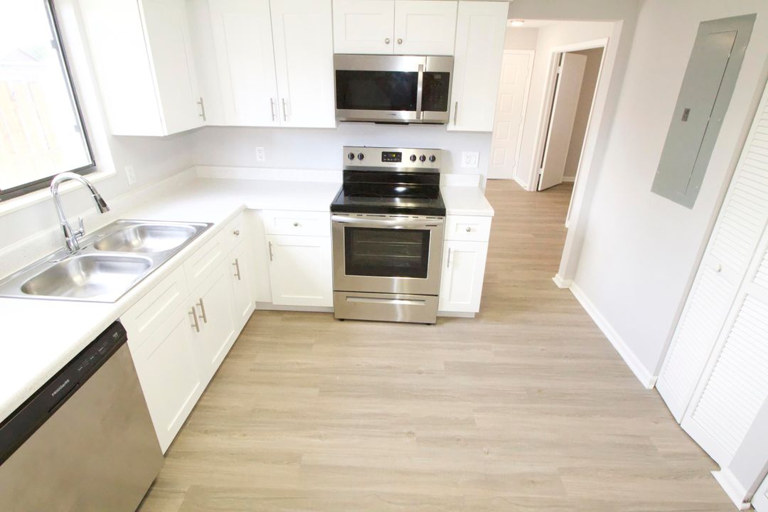 В аренду: $2,150 (2 спален, 2 ванн, 1350 Квадратных фут)