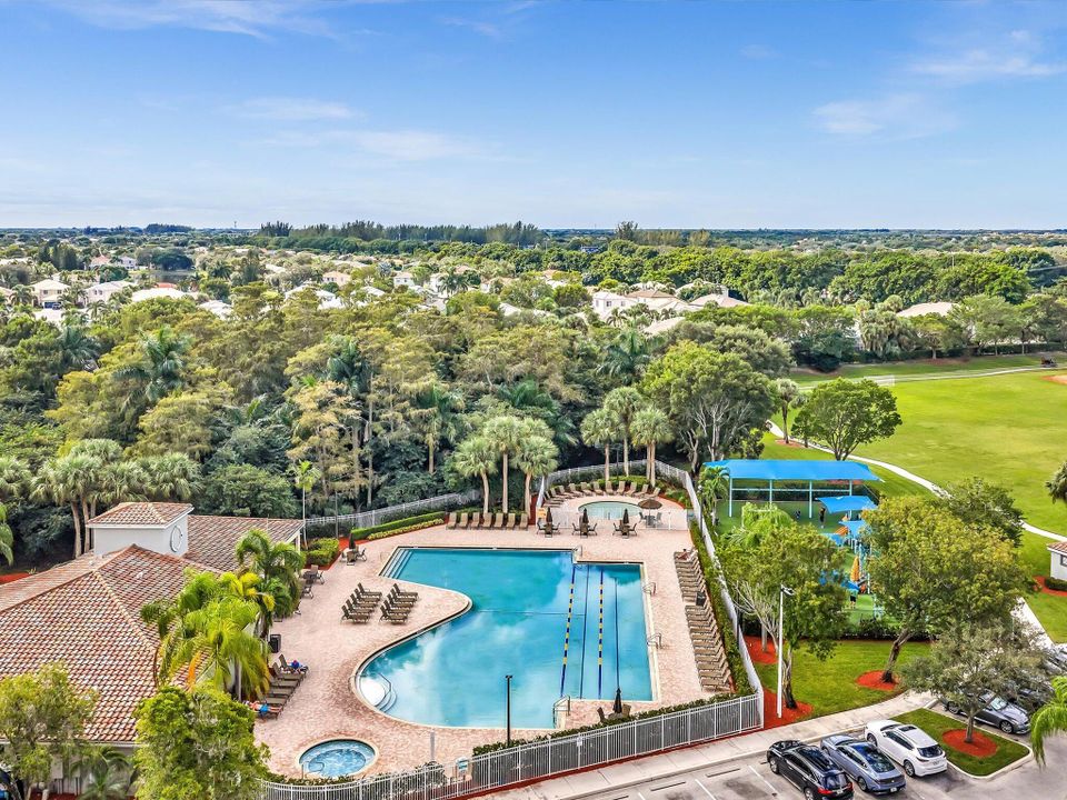 For Rent: $5,500 (4 beds, 3 baths, 3303 Square Feet)