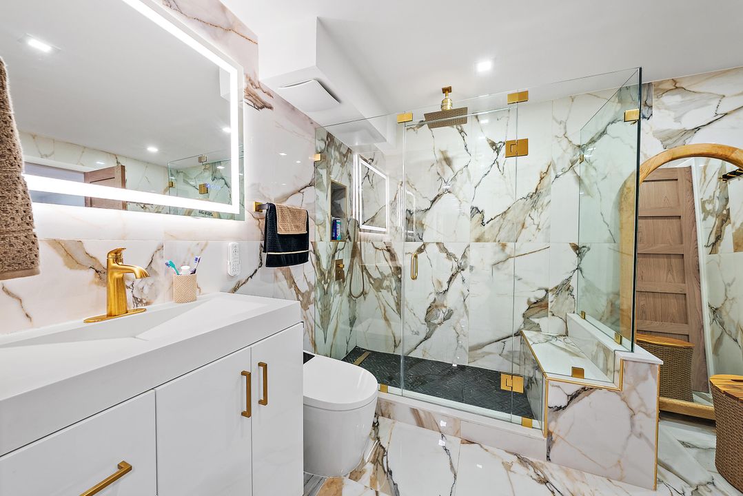 В аренду: $3,800 (2 спален, 2 ванн, 1330 Квадратных фут)