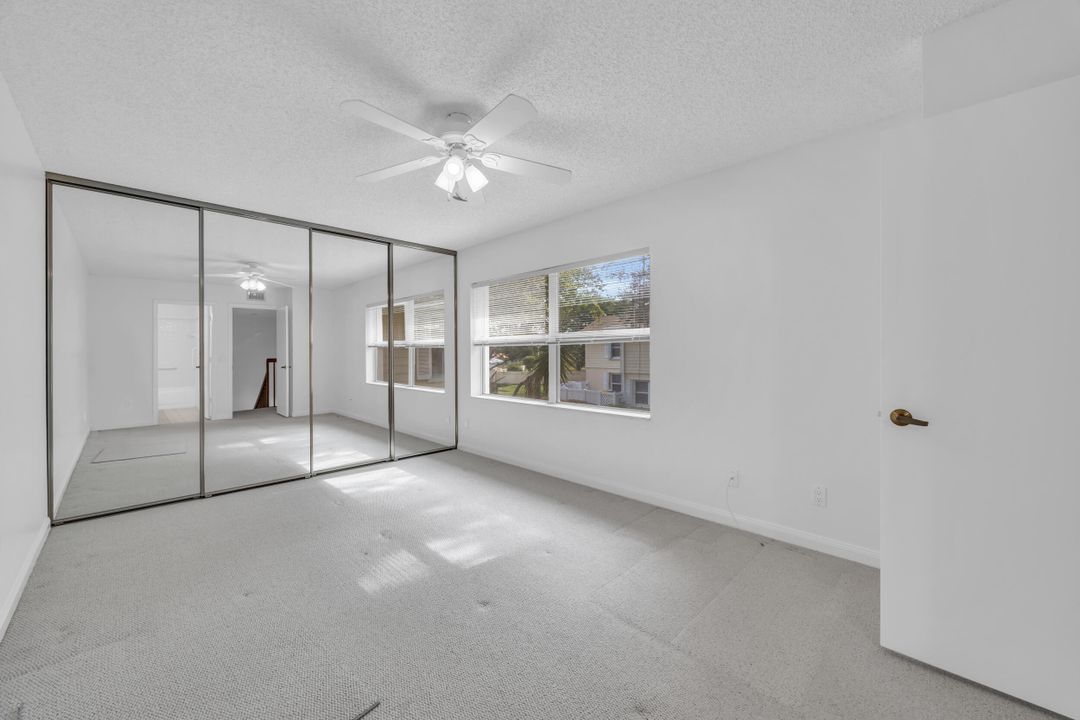 For Sale: $265,000 (2 beds, 2 baths, 1374 Square Feet)