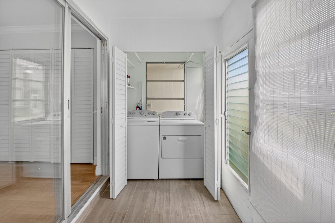 待售: $84,900 (1 贝兹, 1 浴室, 726 平方英尺)