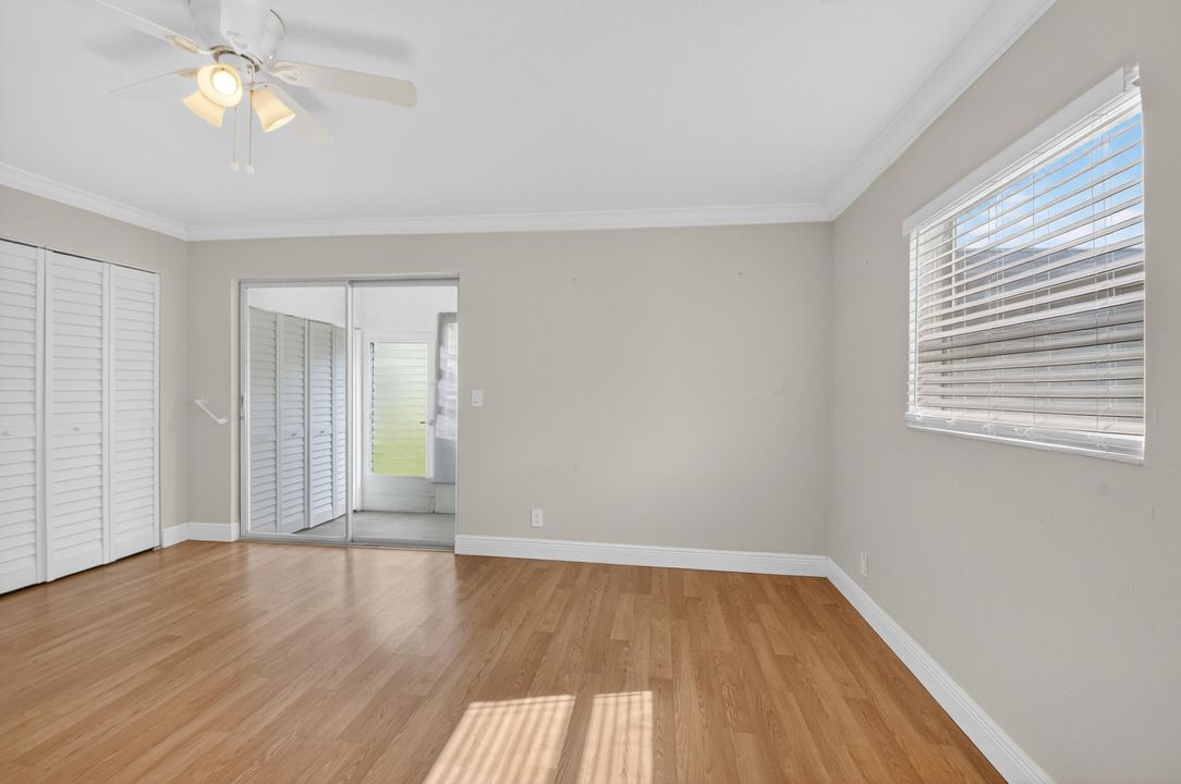 待售: $84,900 (1 贝兹, 1 浴室, 726 平方英尺)