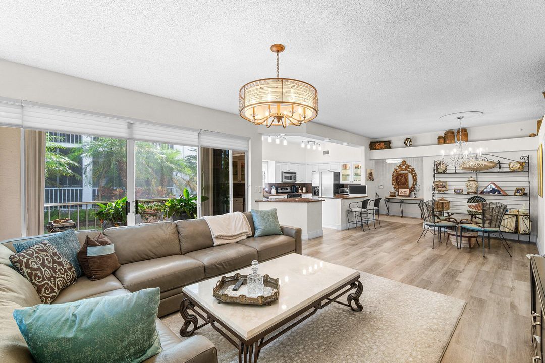 待售: $559,000 (3 贝兹, 2 浴室, 2107 平方英尺)