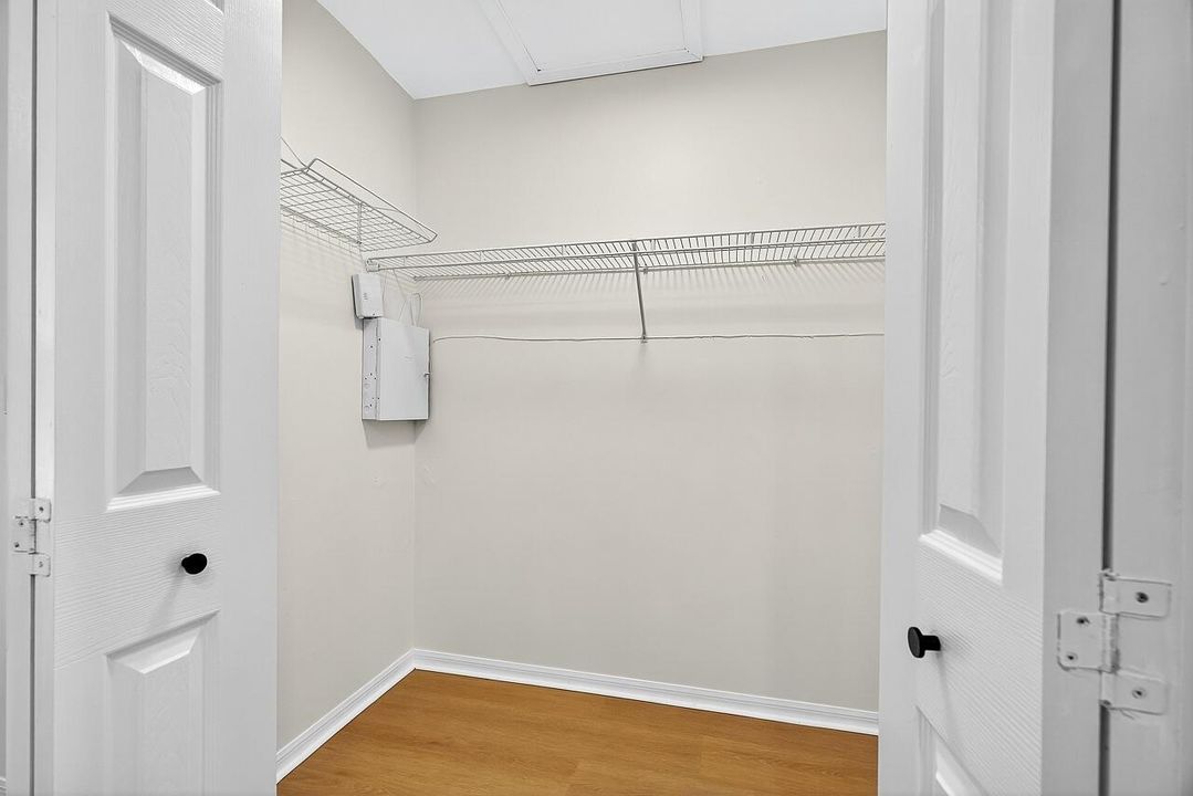 For Sale: $485,000 (3 beds, 2 baths, 1699 Square Feet)