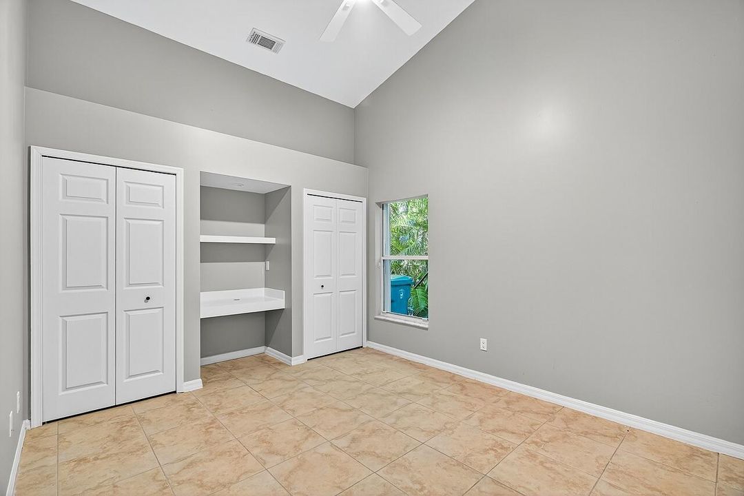 For Sale: $485,000 (3 beds, 2 baths, 1699 Square Feet)