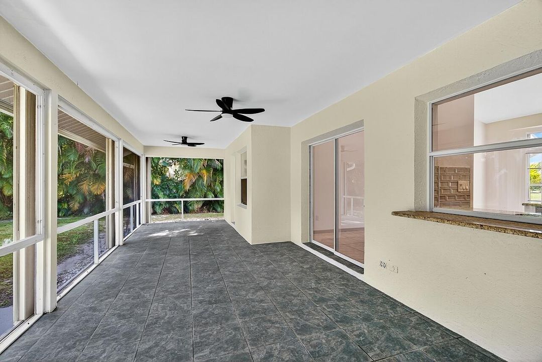 For Sale: $485,000 (3 beds, 2 baths, 1699 Square Feet)