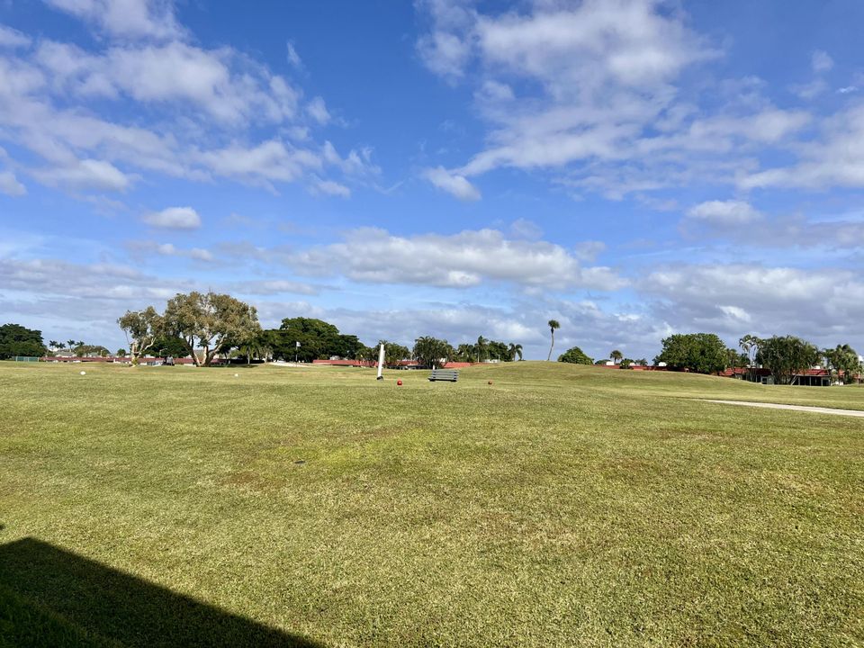 На продажу: $60,000 (1 спален, 1 ванн, 720 Квадратных фут)