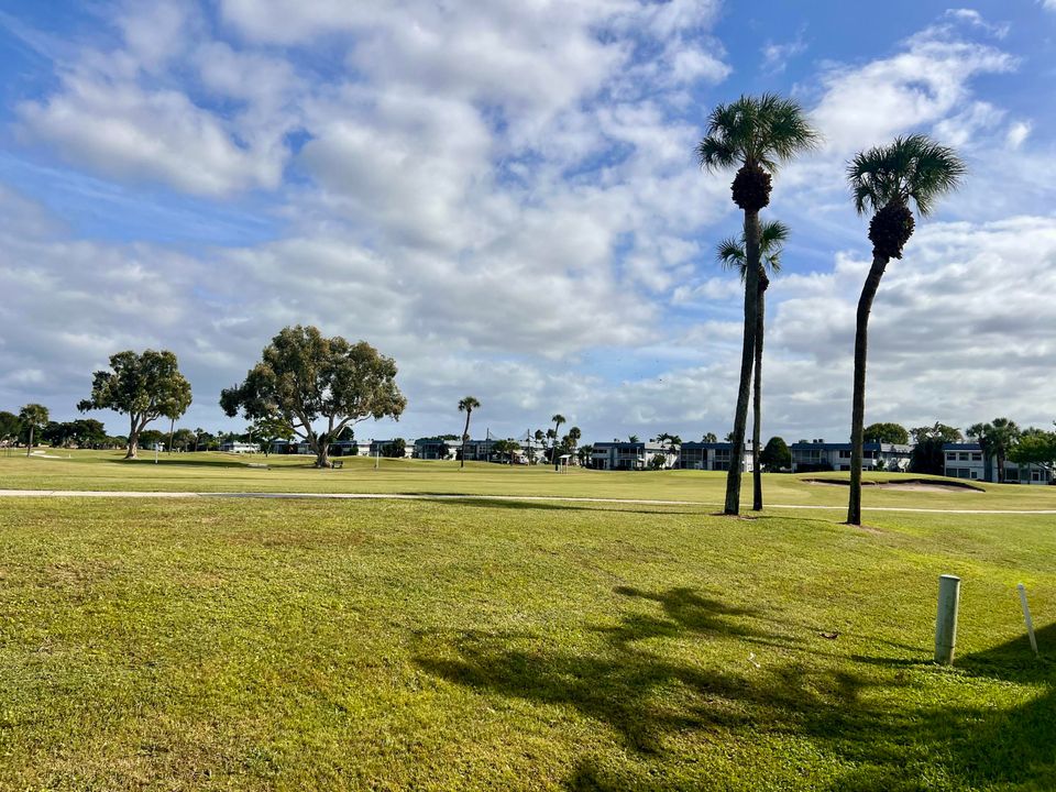 На продажу: $60,000 (1 спален, 1 ванн, 720 Квадратных фут)