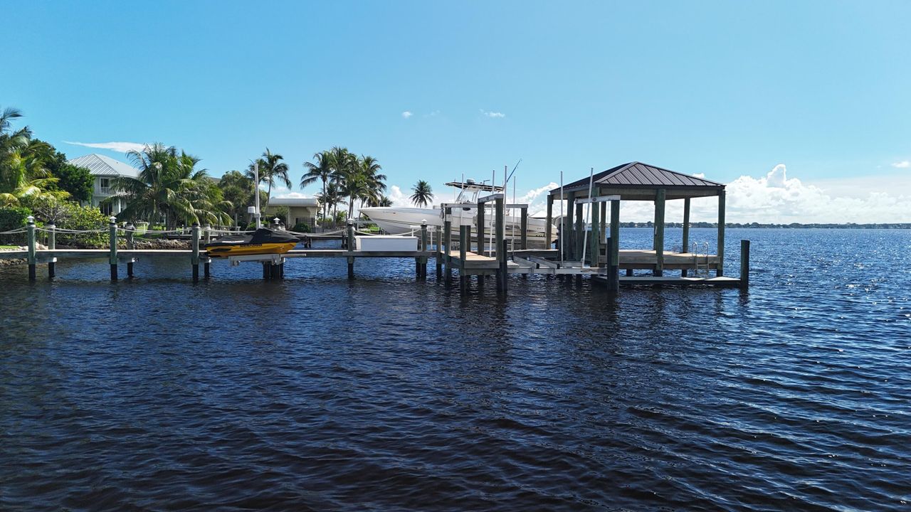 En Venta: $4,850,000 (4 camas, 4 baños, 3996 Pies cuadrados)