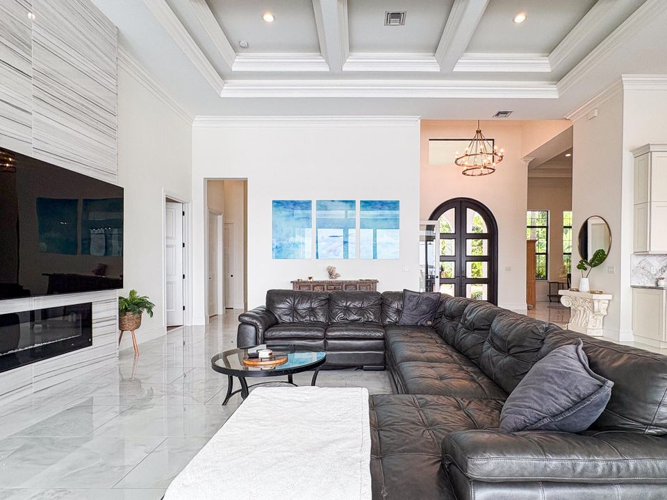 En Venta: $4,850,000 (4 camas, 4 baños, 3996 Pies cuadrados)