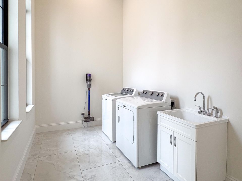 En Venta: $4,850,000 (4 camas, 4 baños, 3996 Pies cuadrados)