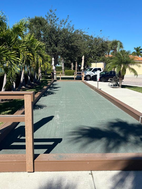 待售: $425,000 (2 贝兹, 2 浴室, 1989 平方英尺)