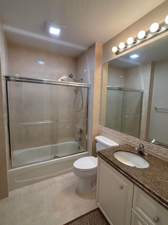 待售: $425,000 (2 贝兹, 2 浴室, 1989 平方英尺)