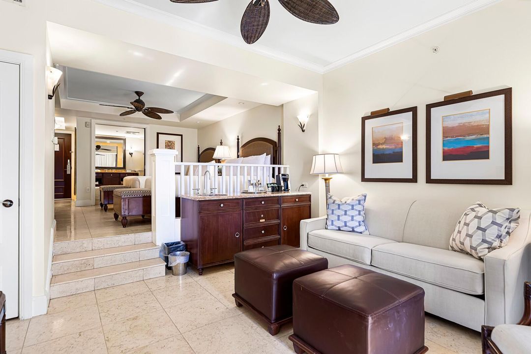 For Sale: $400,000 (1 beds, 1 baths, 585 Square Feet)