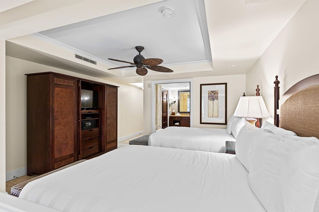 For Sale: $400,000 (1 beds, 1 baths, 585 Square Feet)