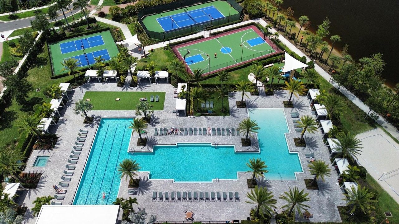 For Rent: $5,200 (4 beds, 3 baths, 2252 Square Feet)