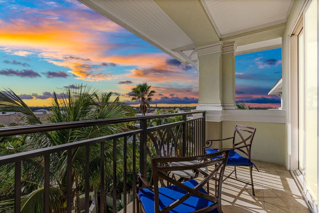 For Sale: $400,000 (1 beds, 1 baths, 585 Square Feet)