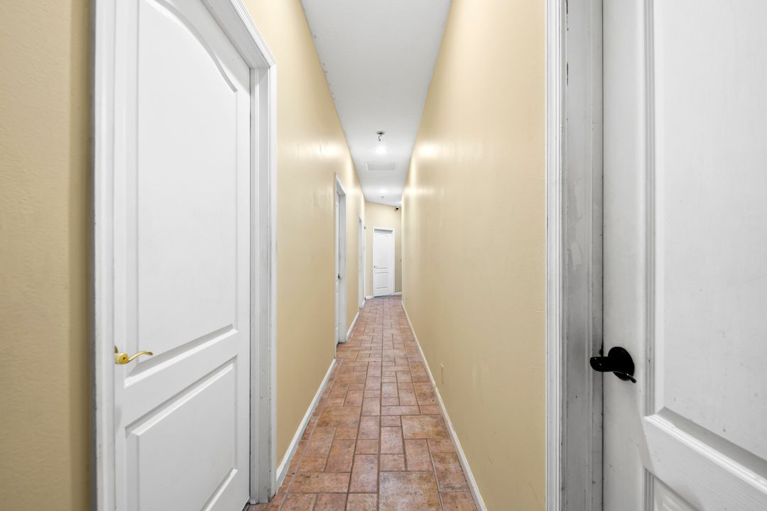 For Sale: $899,999 (5 beds, 3 baths, 3058 Square Feet)