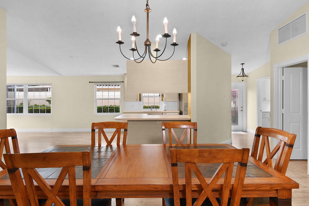 En Venta: $475,000 (2 camas, 2 baños, 1610 Pies cuadrados)