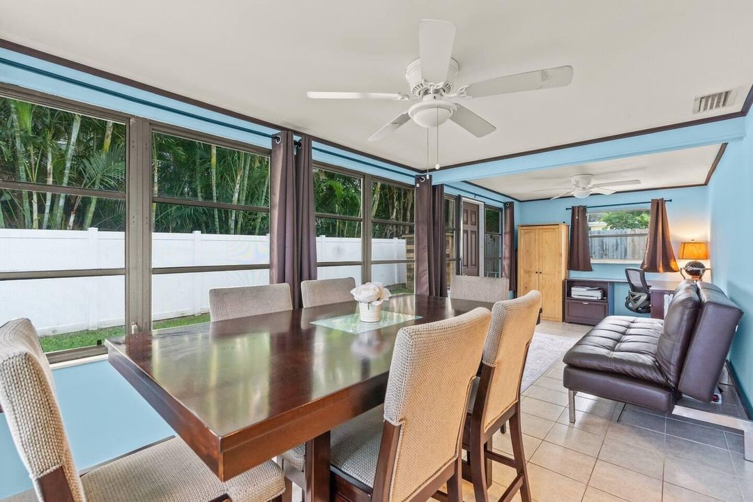 出租: $5,500 (3 贝兹, 2 浴室, 1551 平方英尺)