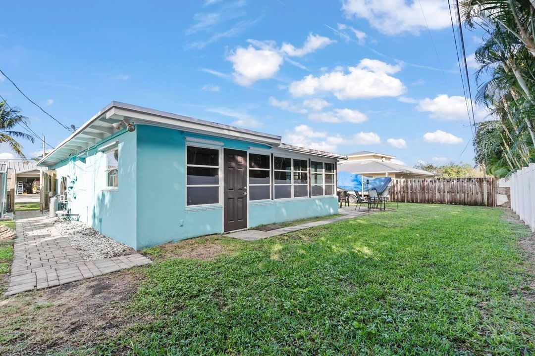 出租: $5,500 (3 贝兹, 2 浴室, 1551 平方英尺)