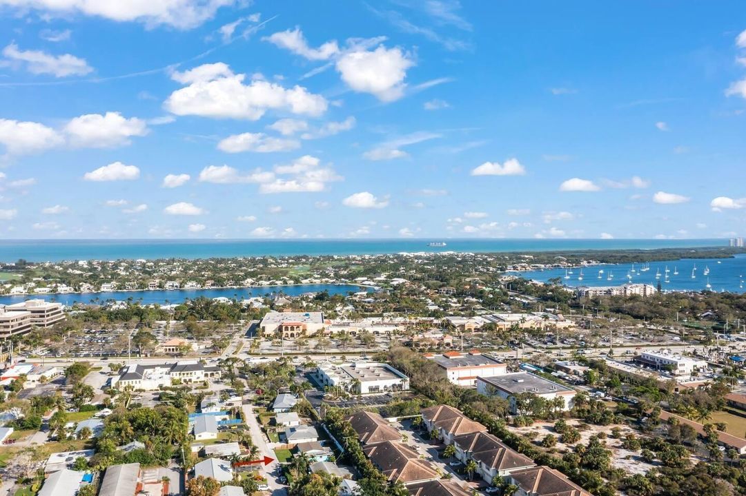 出租: $5,500 (3 贝兹, 2 浴室, 1551 平方英尺)