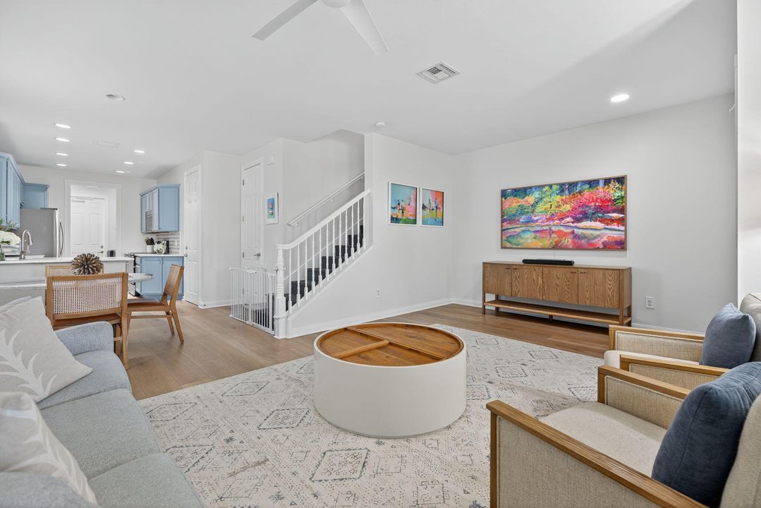 На продажу: $635,000 (3 спален, 2 ванн, 1601 Квадратных фут)