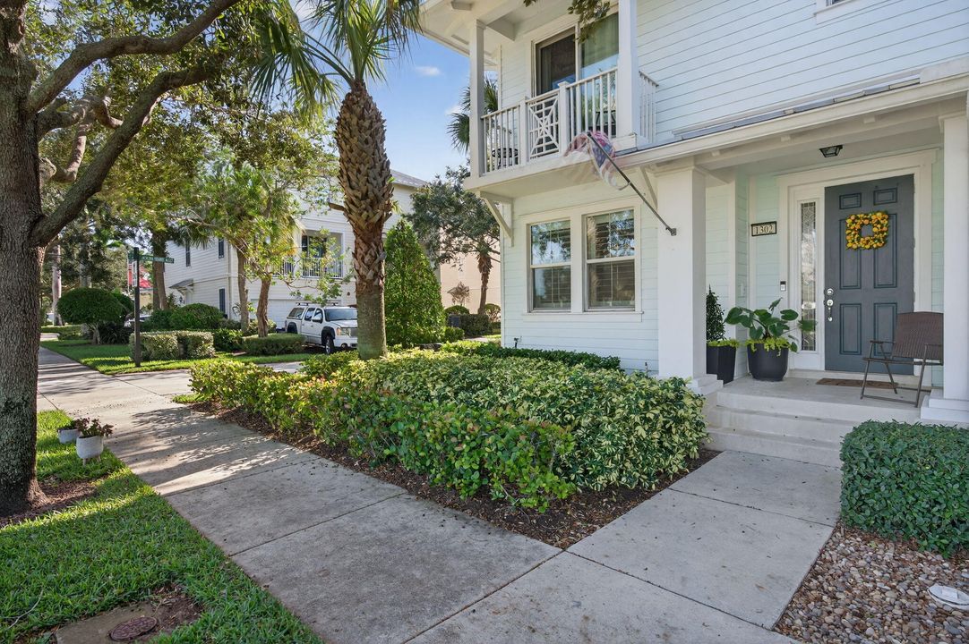 На продажу: $635,000 (3 спален, 2 ванн, 1601 Квадратных фут)